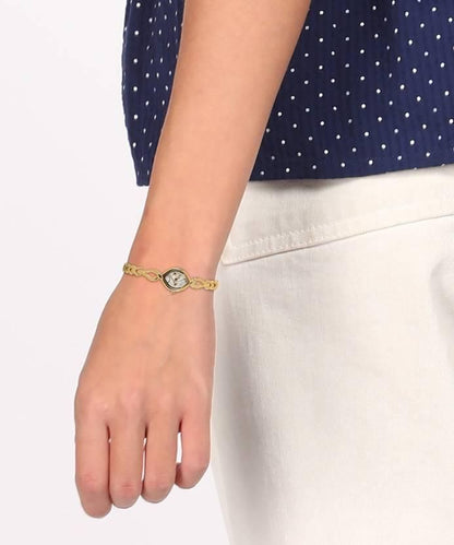 Titan Women’s Analog Silver Dial Watch | Elegant Metal Strap