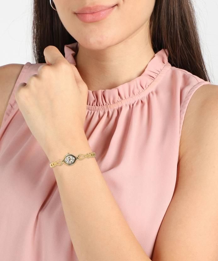 Titan Women’s Analog Silver Dial Watch | Elegant Metal Strap